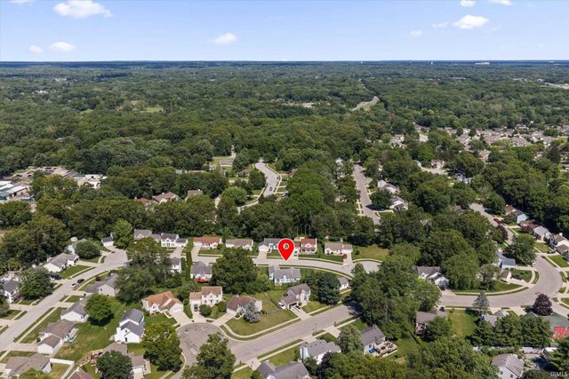 4207 Hunter Run Circle, South Bend, IN 46628