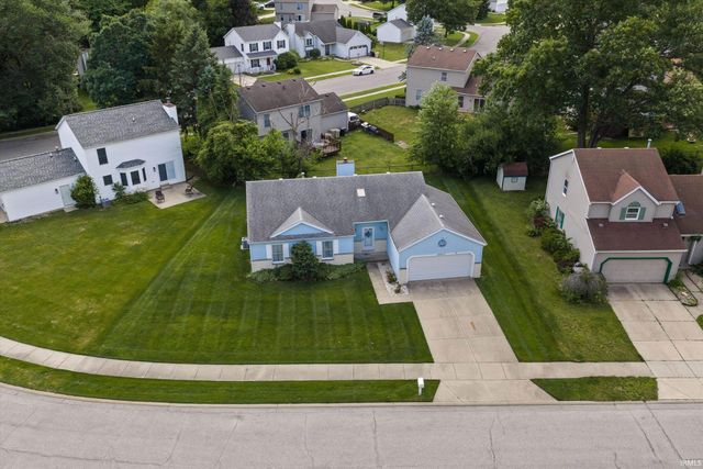 4207 Hunter Run Circle, South Bend, IN 46628