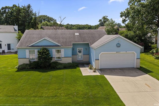 4207 Hunter Run Circle, South Bend, IN 46628