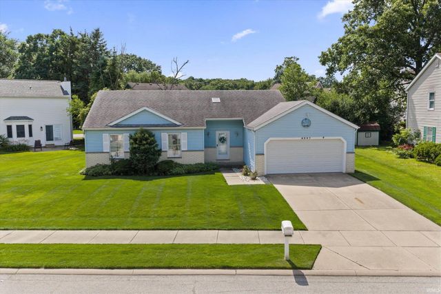 4207 Hunter Run Circle, South Bend, IN 46628