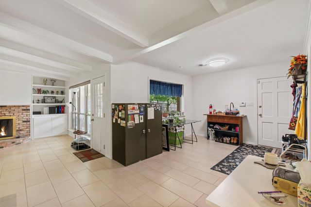 2405 Burton Drive, Bryan, TX 77802