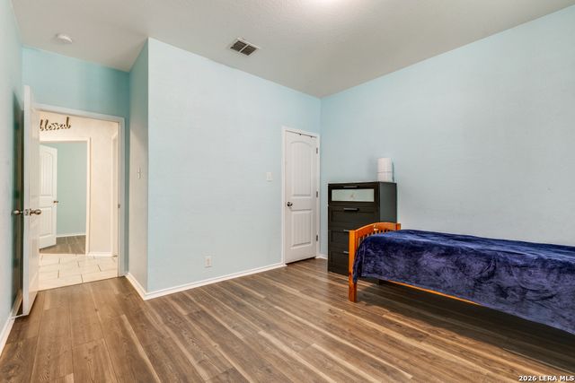 8512 Samsel Falls, San Antonio, TX 78254