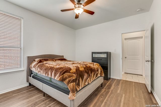 8512 Samsel Falls, San Antonio, TX 78254