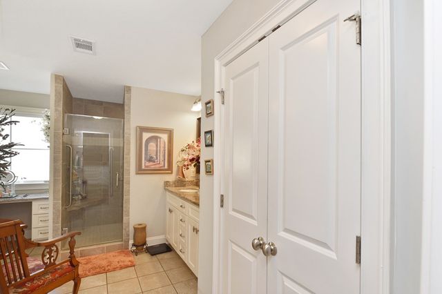 209 Ridgecrest Loop, Dothan, AL 36301