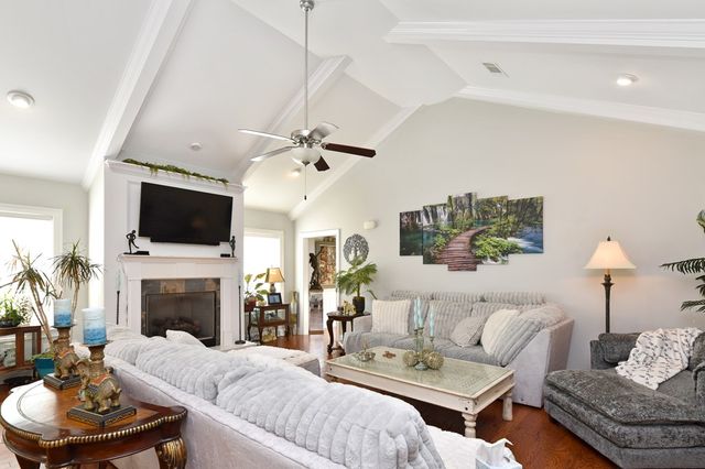 209 Ridgecrest Loop, Dothan, AL 36301