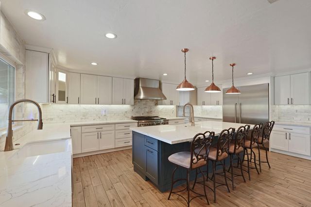 877 Shull Pl, Stockton, CA 95209