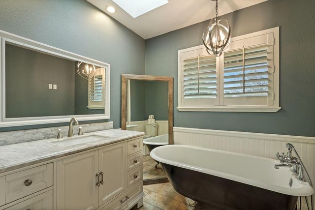 877 Shull Pl, Stockton, CA 95209