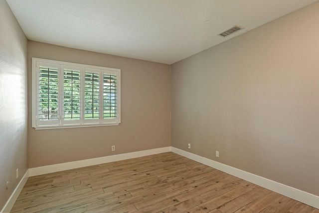 877 Shull Pl, Stockton, CA 95209