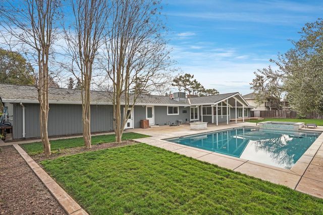 877 Shull Pl, Stockton, CA 95209