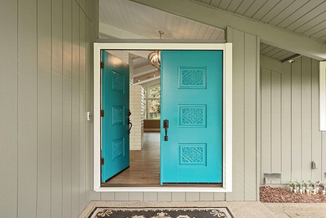 877 Shull Pl, Stockton, CA 95209