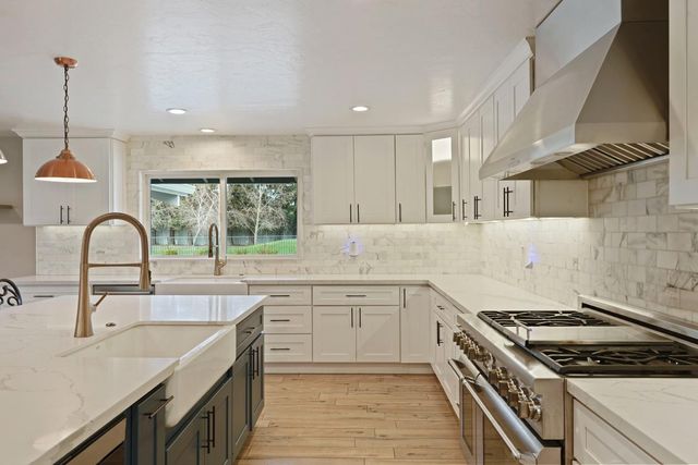 877 Shull Pl, Stockton, CA 95209