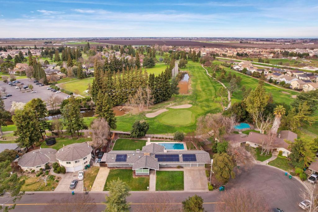 877 Shull Pl, Stockton, CA 95209