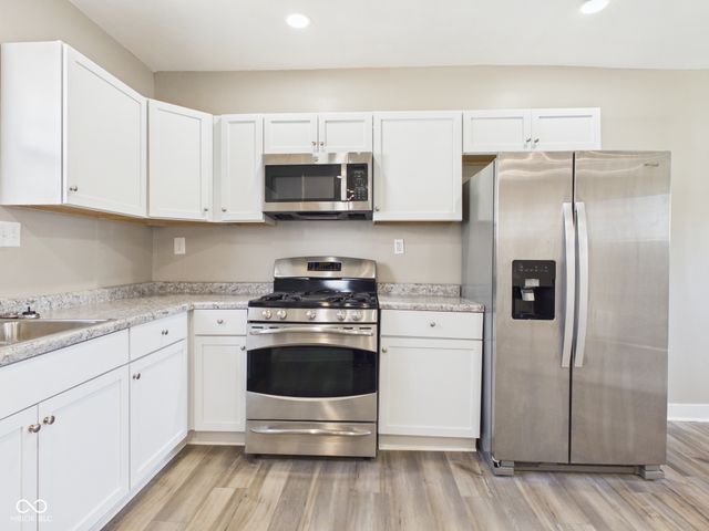 1518 S G Street, Elwood, IN 46036