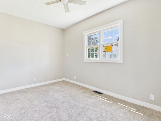 1518 S G Street, Elwood, IN 46036