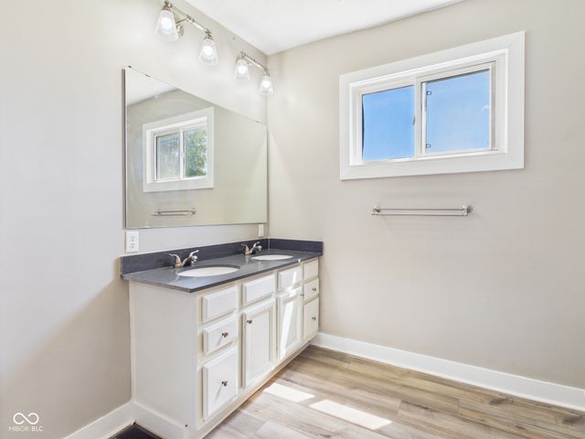 1518 S G Street, Elwood, IN 46036