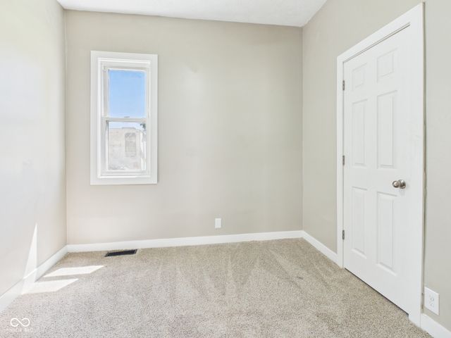 1518 S G Street, Elwood, IN 46036
