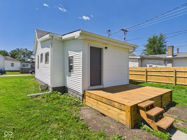 1518 S G Street, Elwood, IN 46036