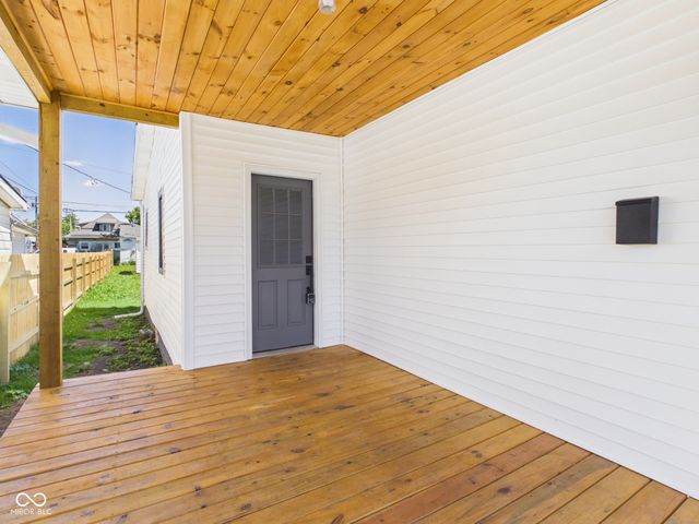 1518 S G Street, Elwood, IN 46036