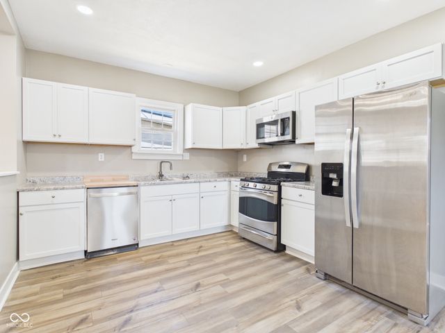 1518 S G Street, Elwood, IN 46036