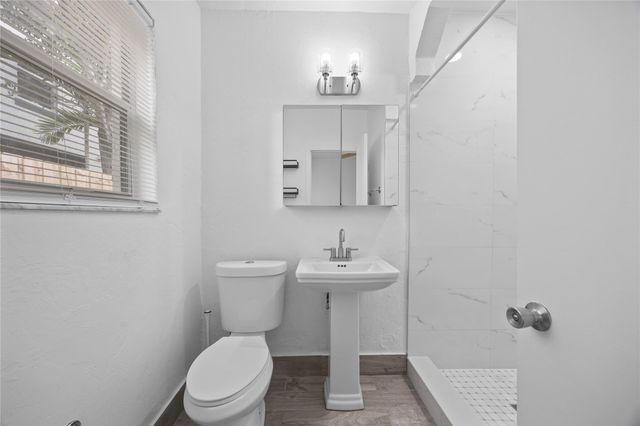 412 SE 16th St 2, Fort Lauderdale, FL 33316