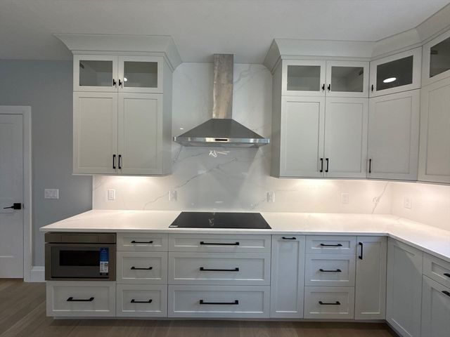 14 Earle Stewart Ln, Wrentham, MA 02093