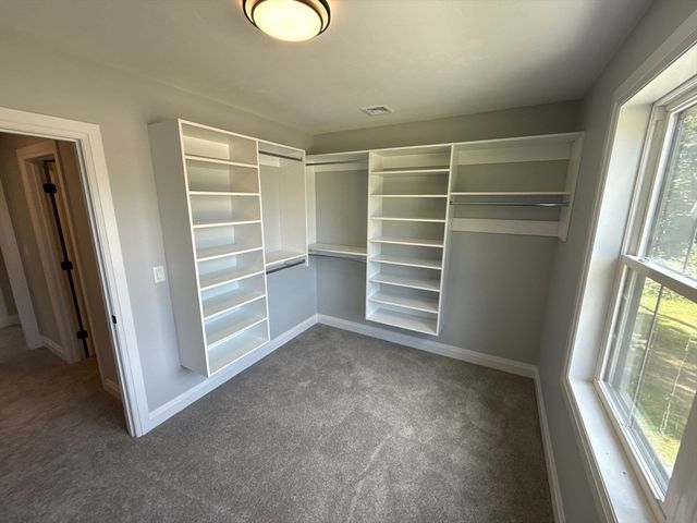 14 Earle Stewart Ln, Wrentham, MA 02093