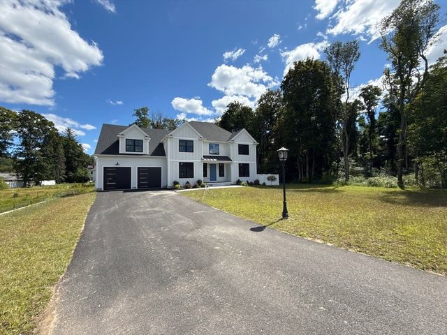 14 Earle Stewart Ln, Wrentham, MA 02093