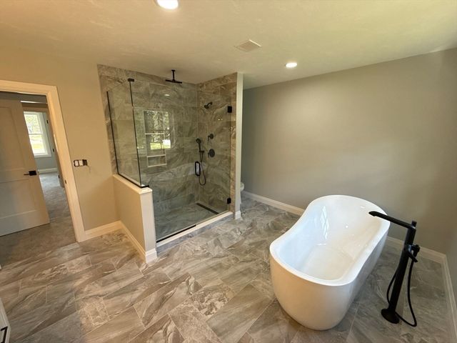 14 Earle Stewart Ln, Wrentham, MA 02093