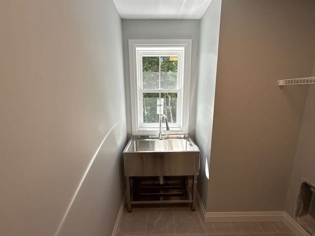 14 Earle Stewart Ln, Wrentham, MA 02093