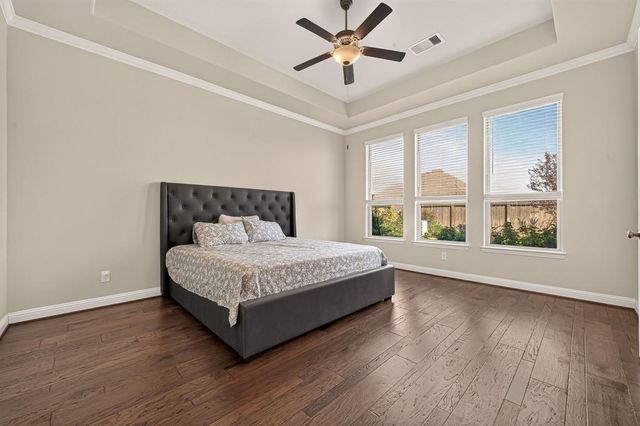 2215 Keystone Ridge Lane, Richmond, TX 77469