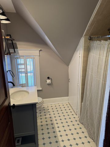 340 N Wright Street, Naperville, IL 60540