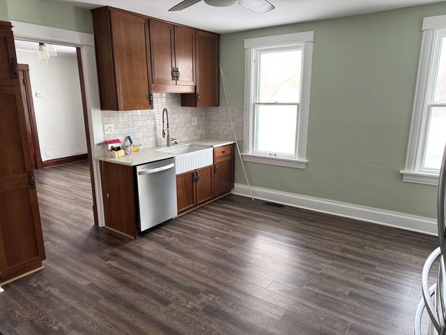 340 N Wright Street, Naperville, IL 60540