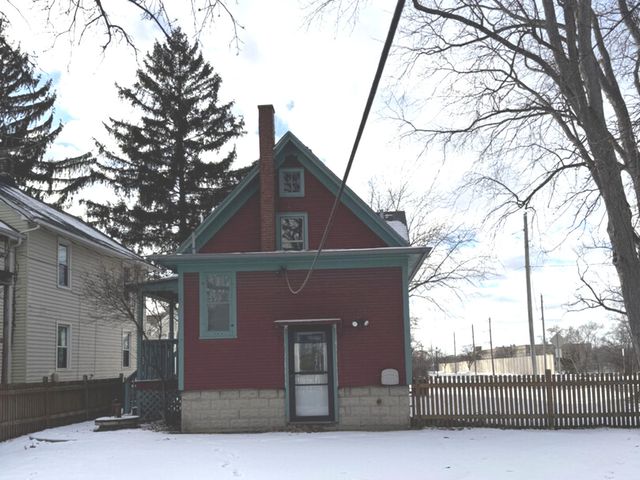 340 N Wright Street, Naperville, IL 60540