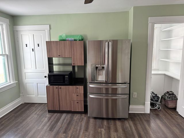 340 N Wright Street, Naperville, IL 60540