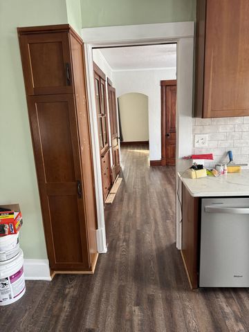 340 N Wright Street, Naperville, IL 60540