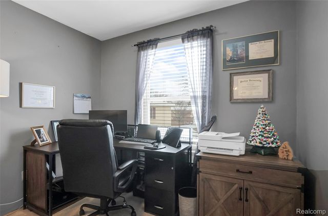 61101 Greenwood Drive, South Lyon, MI 48178