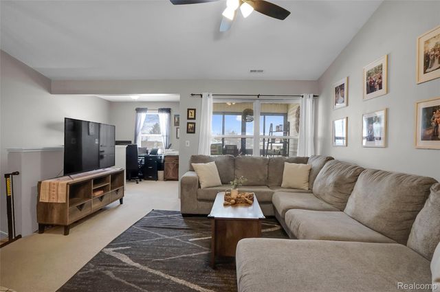 61101 Greenwood Drive, South Lyon, MI 48178