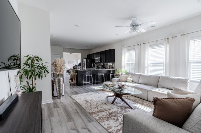 2318 Countess Aly, Nashville, TN 37207