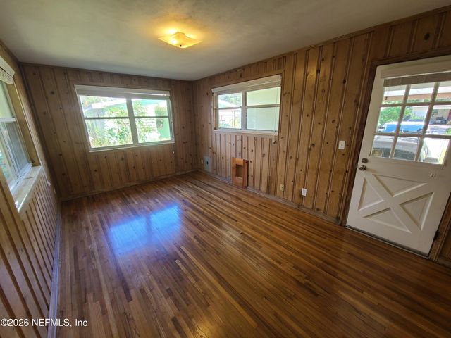 4512 ISH BRANT Road W, Jacksonville, FL 32210