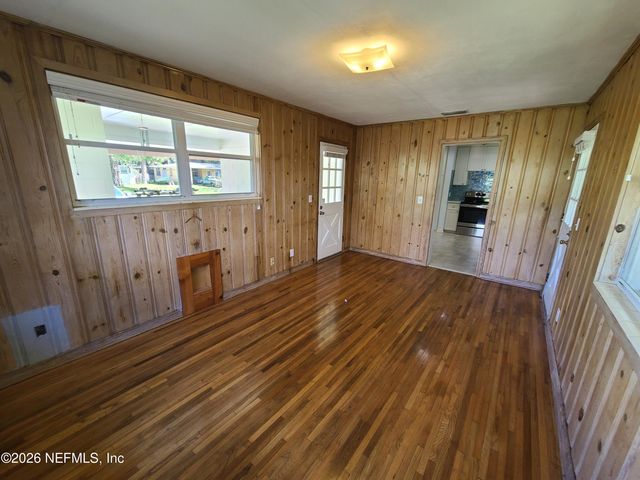 4512 ISH BRANT Road W, Jacksonville, FL 32210