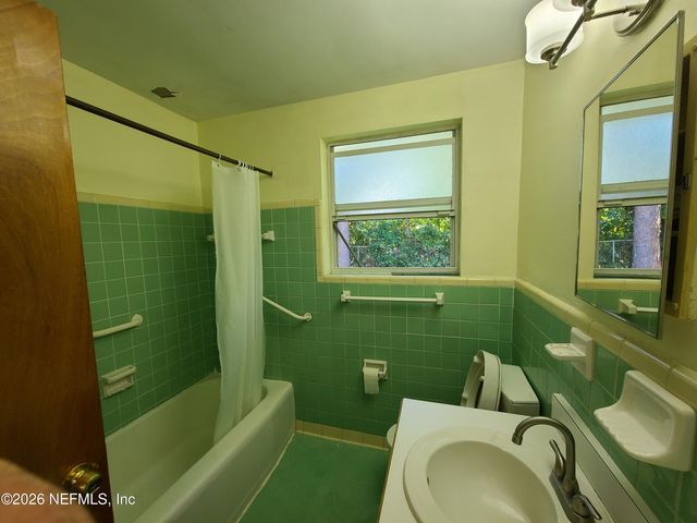 4512 ISH BRANT Road W, Jacksonville, FL 32210