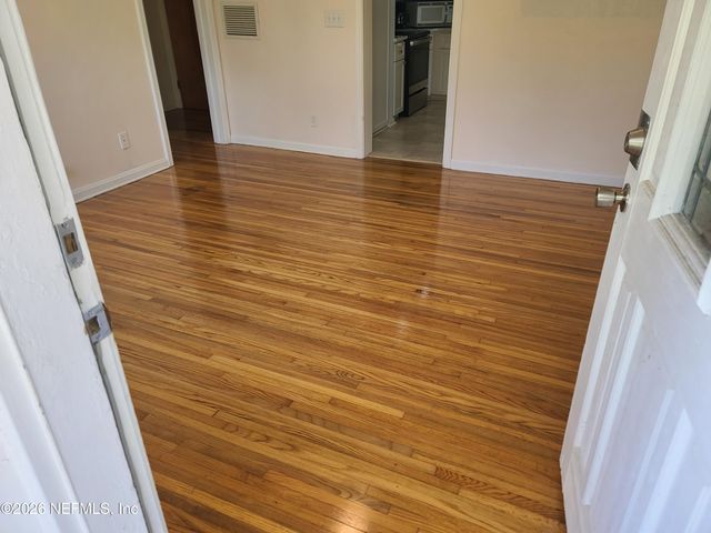4512 ISH BRANT Road W, Jacksonville, FL 32210