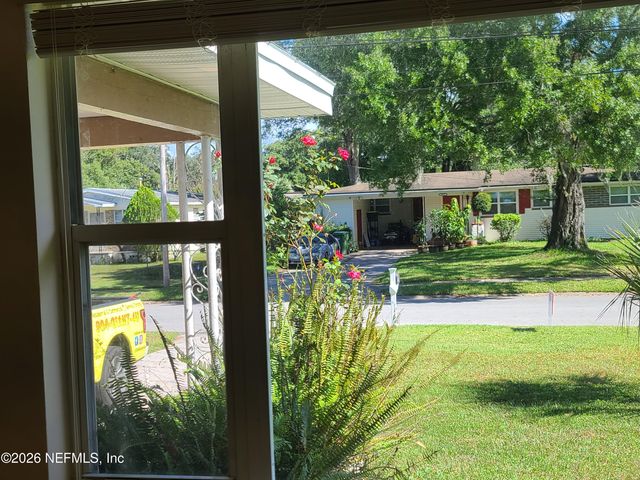 4512 ISH BRANT Road W, Jacksonville, FL 32210
