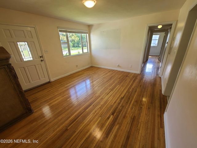 4512 ISH BRANT Road W, Jacksonville, FL 32210