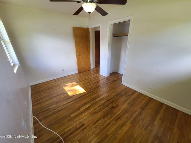 4512 ISH BRANT Road W, Jacksonville, FL 32210