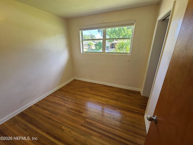4512 ISH BRANT Road W, Jacksonville, FL 32210