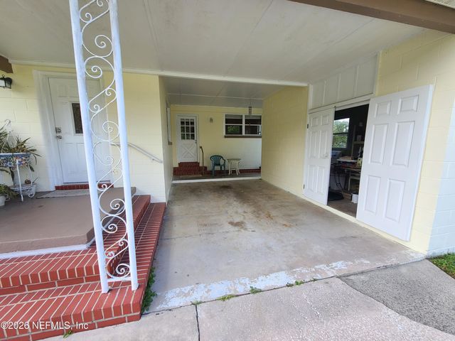 4512 ISH BRANT Road W, Jacksonville, FL 32210