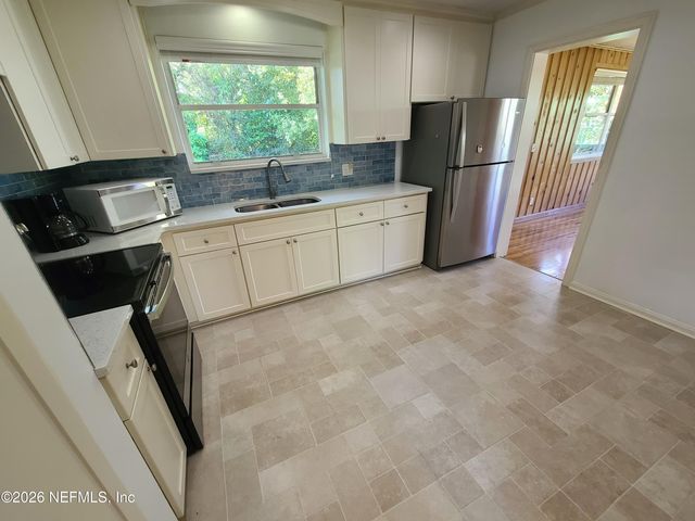 4512 ISH BRANT Road W, Jacksonville, FL 32210