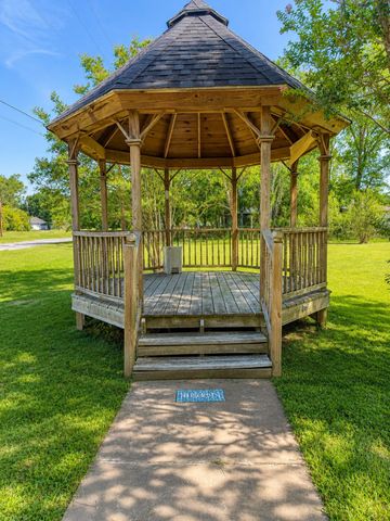 310 SW 7th Street, Kerens, TX 75144