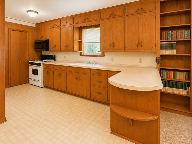 310 SW 7th Street, Kerens, TX 75144